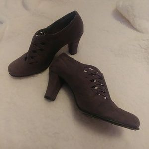 NEW Aerosoles Gray Suede Dress Shoes